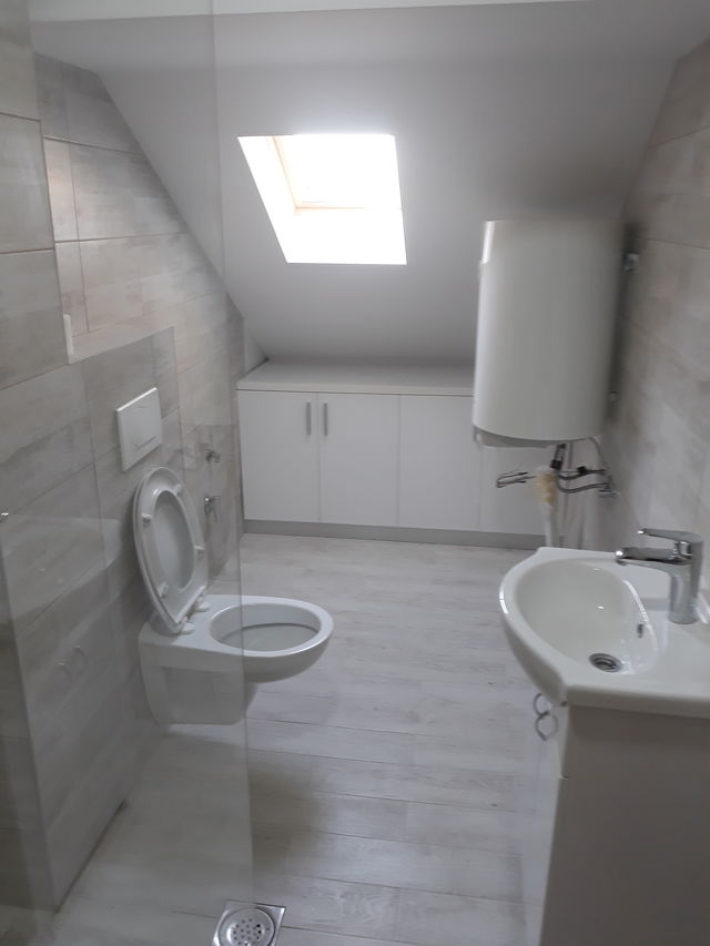 Matice srpske 10, Beograd - 4