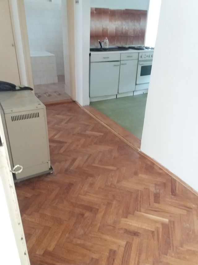 Loznička 1, Beograd - 6