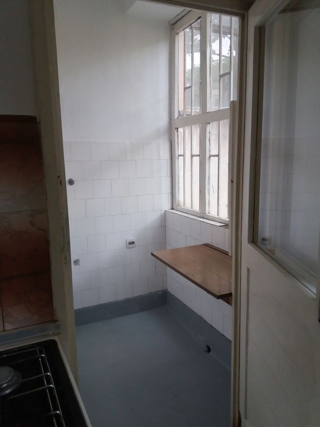 Loznička 1, Beograd - 8