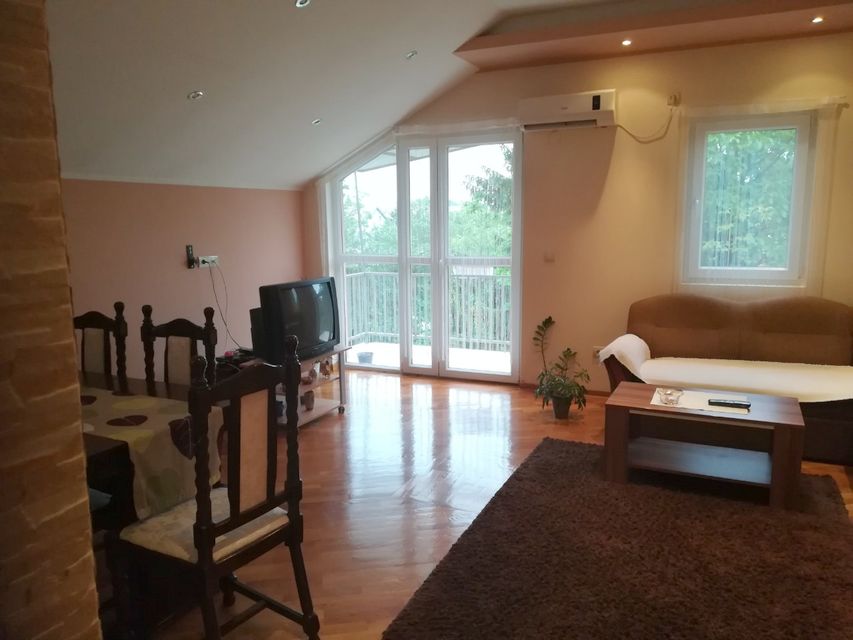 Franje Krča 61, Beograd