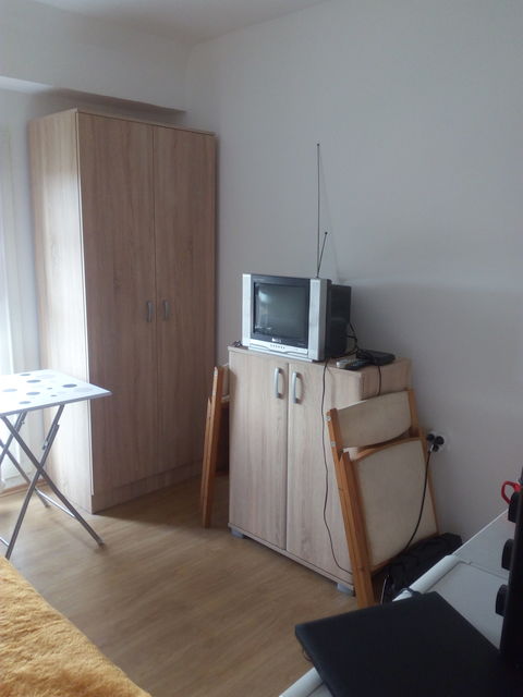 Radnih akcija 93A, Beograd