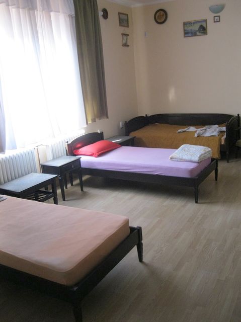 Sime Markovića 17, Beograd - 4