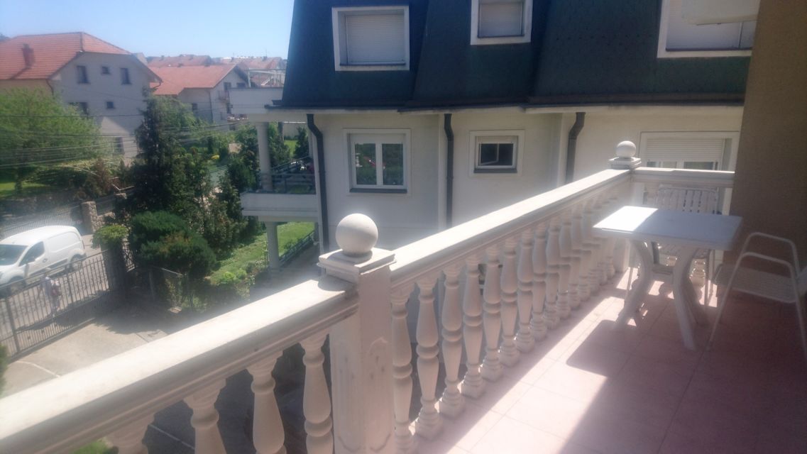 Vojvode Vlahovića 8, Beograd - 9