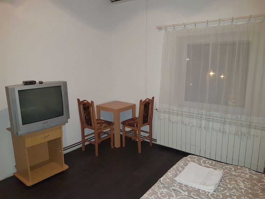 Vojvode Vlahovića 8, Beograd - 7