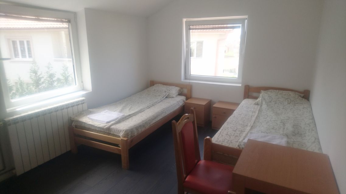 Vojvode Vlahovića 8, Beograd - 12