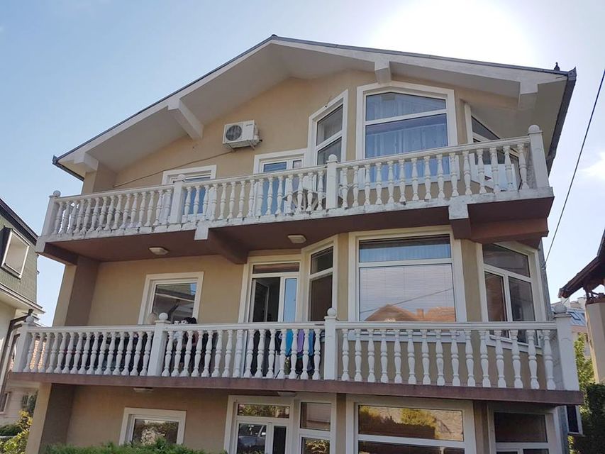 Vojvode Vlahovića 8, Beograd - 3