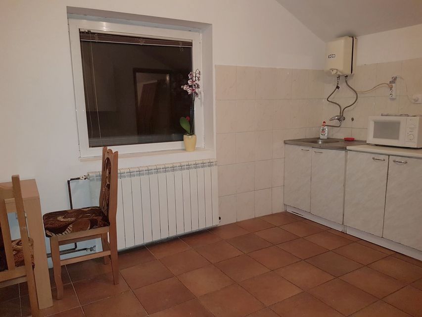 Vojvode Vlahovića 8, Beograd - 11