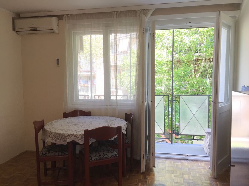 Ivice Devčića 1, Beograd - 16