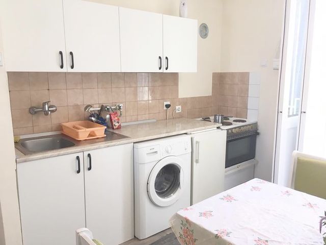 Ivice Devčića 1, Beograd - 3