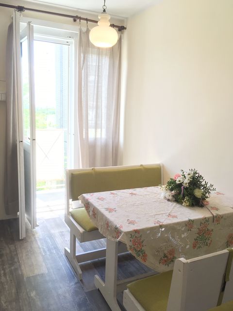 Ivice Devčića 1, Beograd