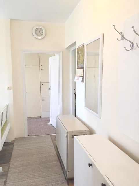 Ivice Devčića 1, Beograd - 2