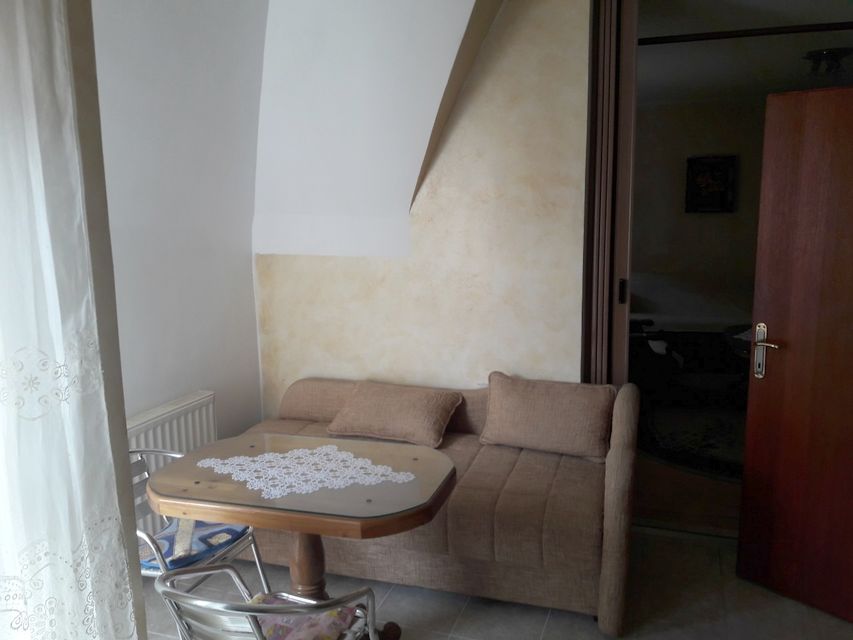 Božidarčeva 24, Niš - 7