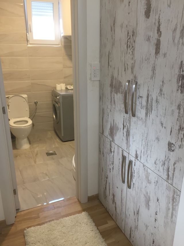 Dolačka 16, Beograd - 8