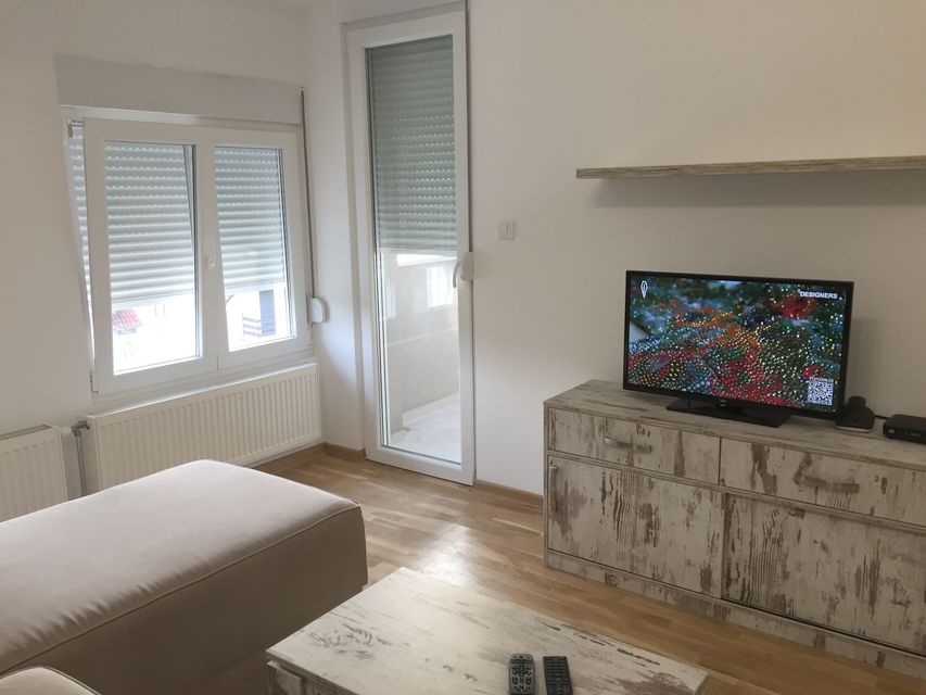 Dolačka 16, Beograd - 3