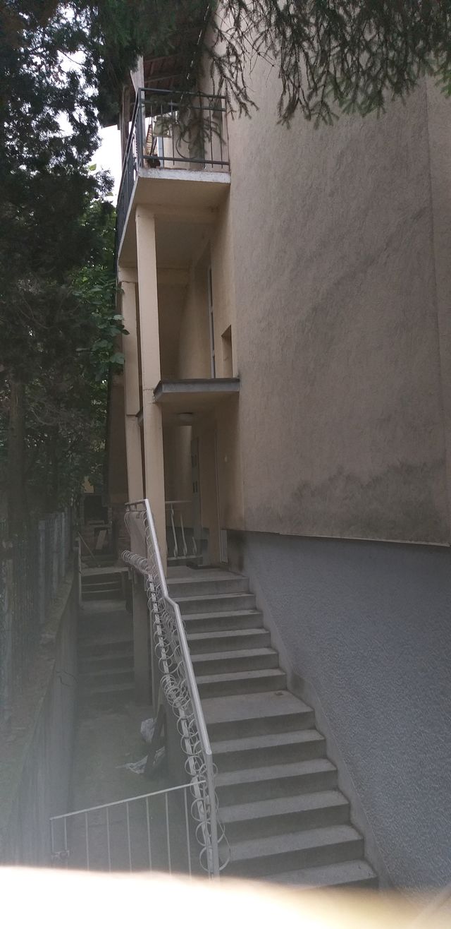 Kninska 4a, Beograd - 4