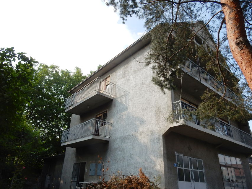 Dušana Petrovića-Šaneta 72, Beograd - 4