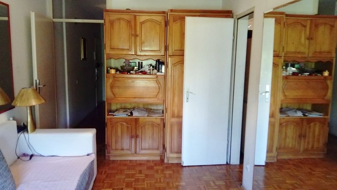 Nehruova 46, Beograd - 5