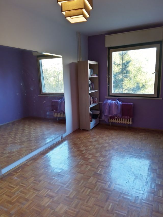 Nehruova 46, Beograd - 15