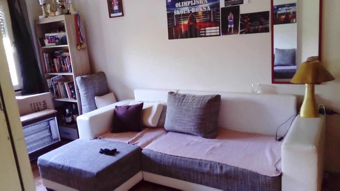 Nehruova 46, Beograd - 7