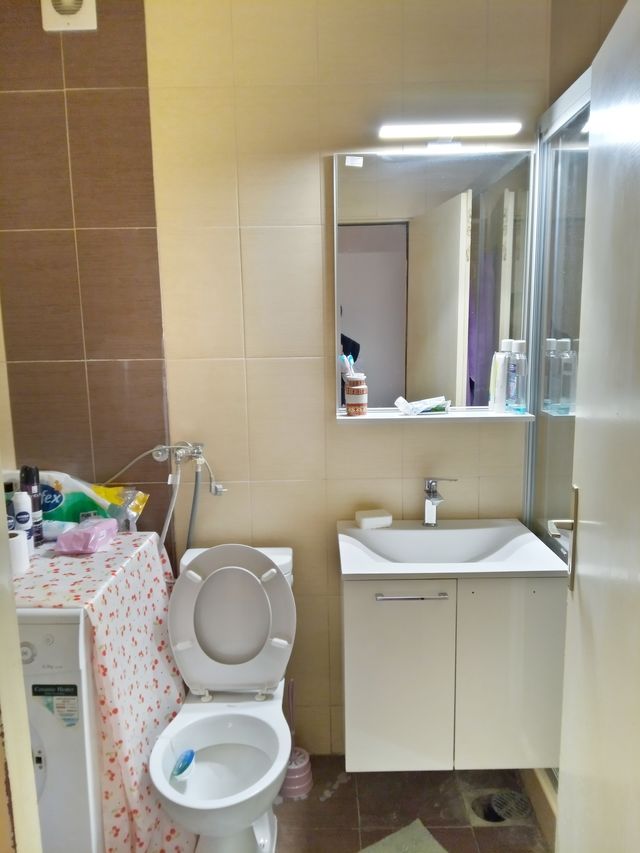 Nehruova 46, Beograd - 12