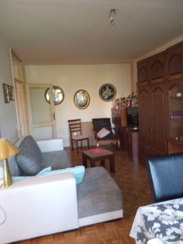 Nehruova 46, Beograd - 10