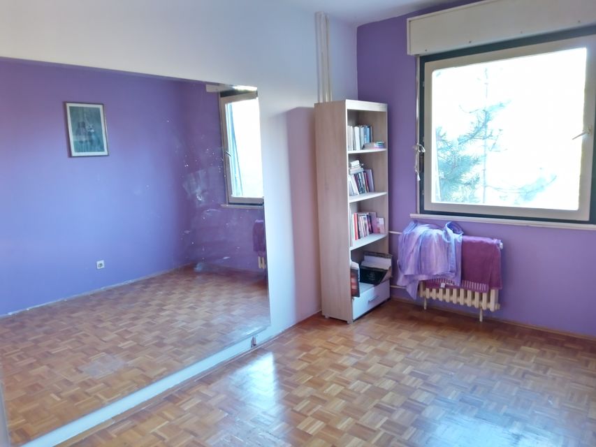 Nehruova 46, Beograd - 18