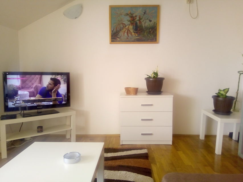 Vojvode Stepe 212, Beograd - 3