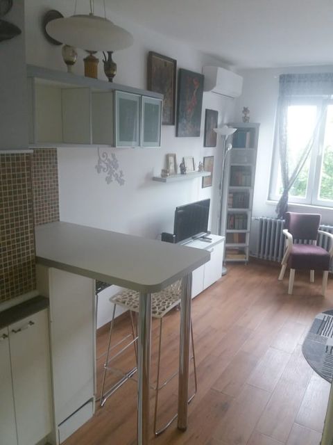 Kraljevačka 82, Beograd - 8