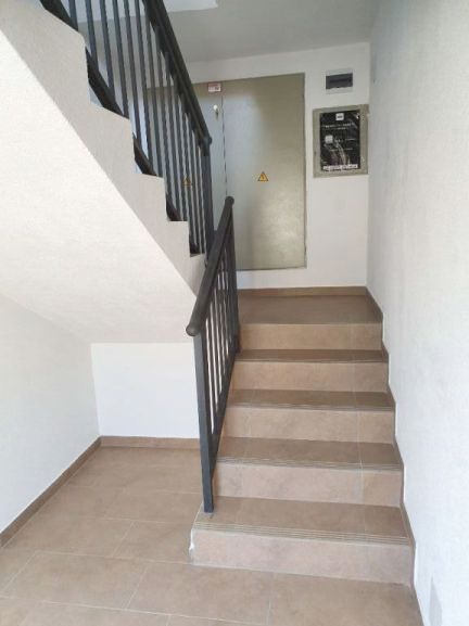 Mikenska 7, Beograd - 15