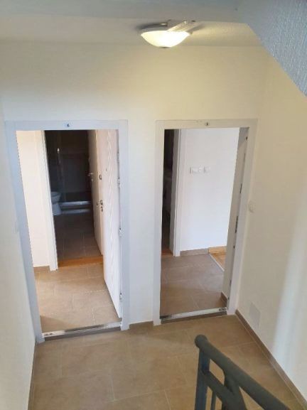 Mikenska 7, Beograd - 13