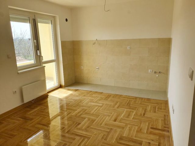 Mikenska 7, Beograd - 10