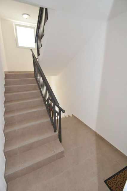 Mikenska 7, Beograd - 14