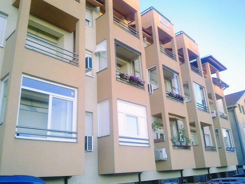 Bačka 5v, Beograd - 13