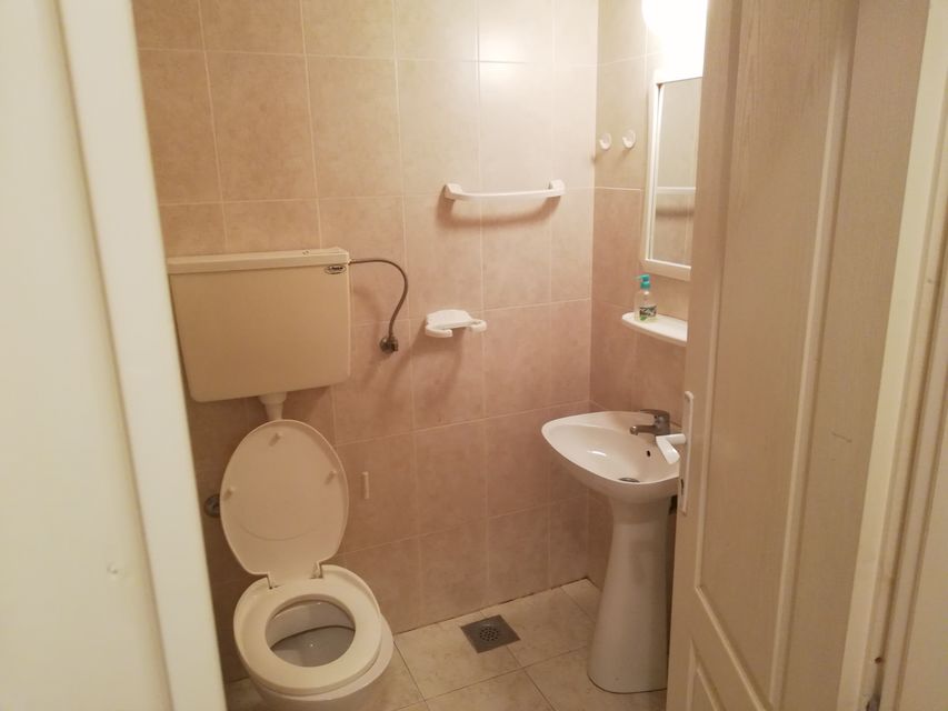 Matice srpske 91d, Beograd - 7