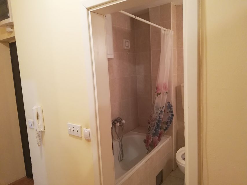 Matice srpske 91d, Beograd - 6