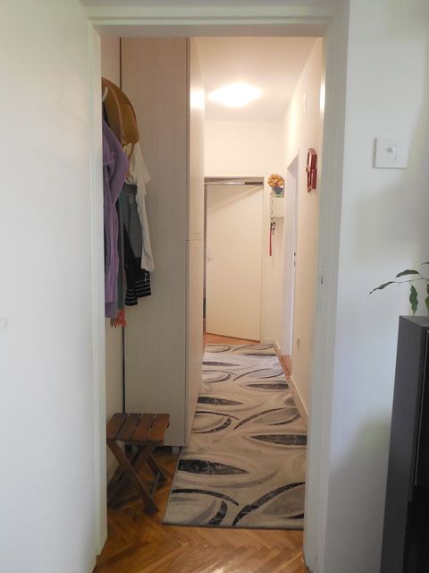 Piva Karamatijevića 11, Beograd - 10