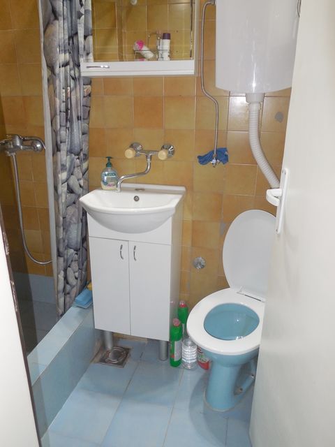 Piva Karamatijevića 11, Beograd - 12