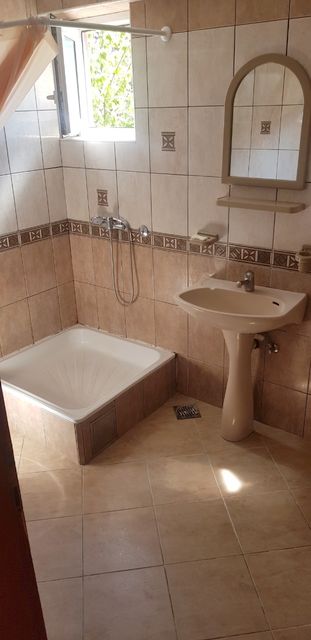 Vojvođanskih brigada 87, Beograd - 5