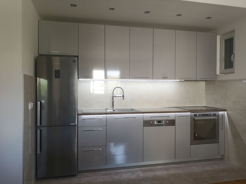 Novogradska 63, Beograd - 2