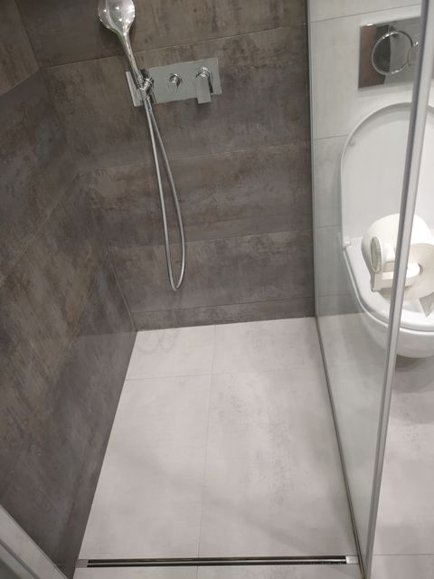 Novogradska 63, Beograd - 12