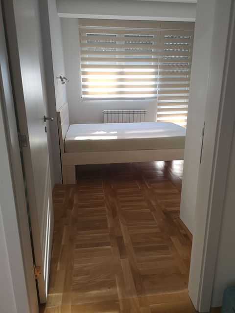 Novogradska 63, Beograd - 16