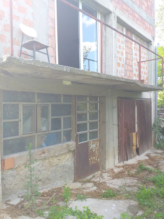 Ladno Brdo 28b, Beograd