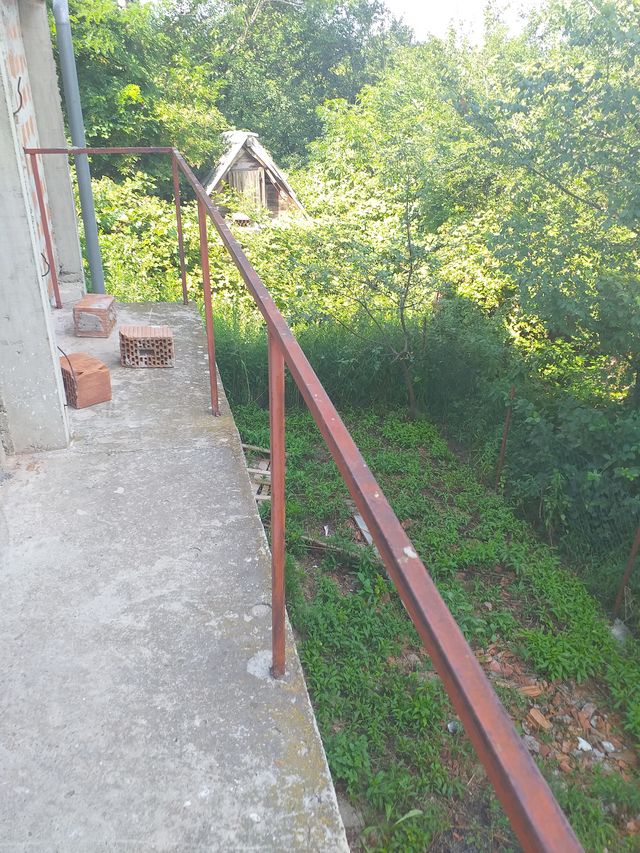 Ladno Brdo 28b, Beograd - 4