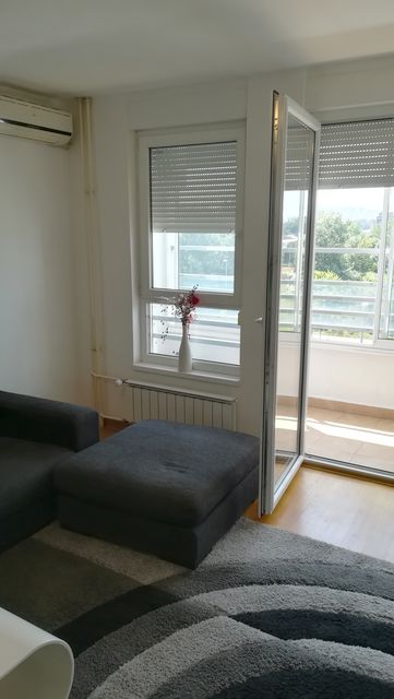 Jurija Gagarina 12b, Beograd - 4