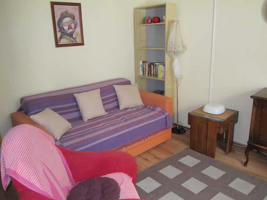 Trebinjska 21, Beograd - 4