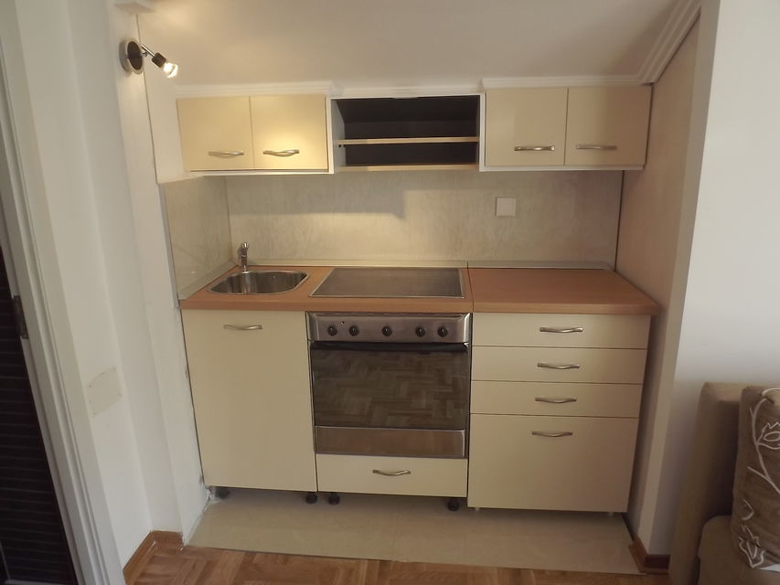 Matičanska 11, Beograd - 4