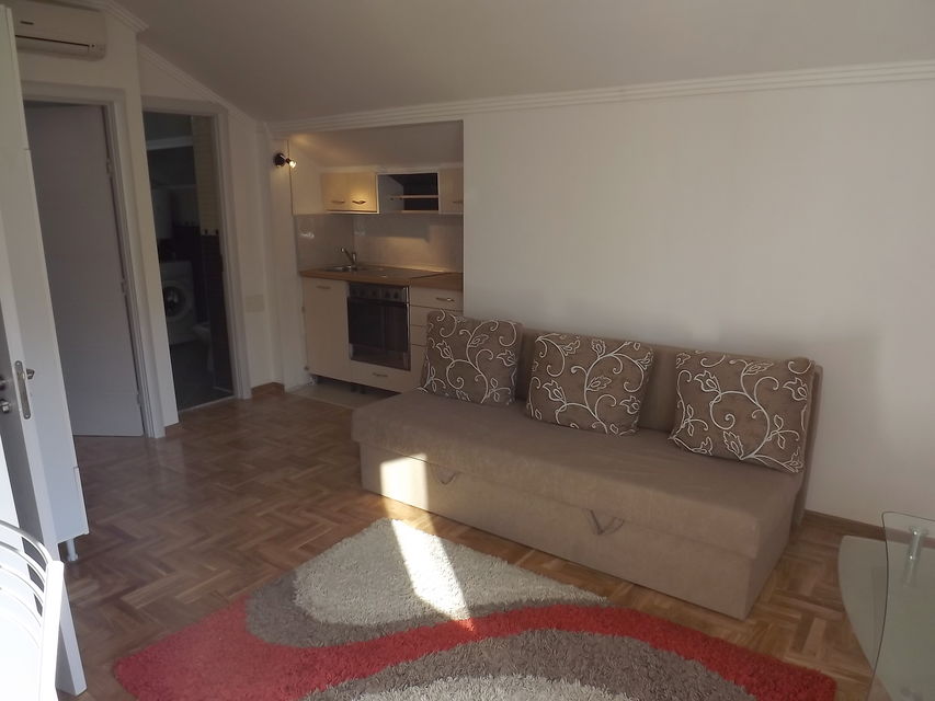 Matičanska 11, Beograd - 3