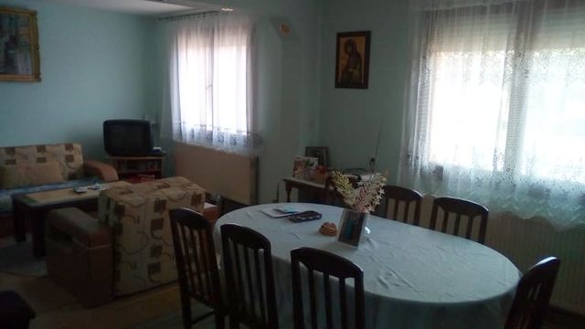 Teslina 55, Paraćin - 9