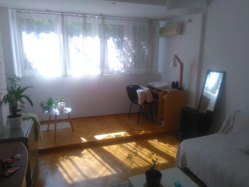 Stevana Brakusa 1, Beograd - 16