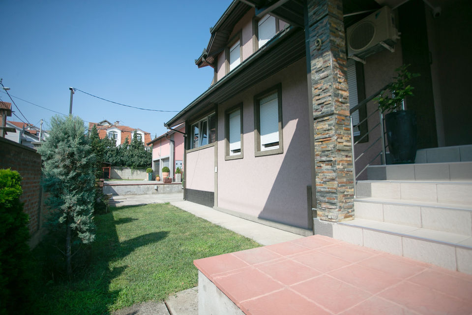 Sestara Janković 9, Beograd - 8